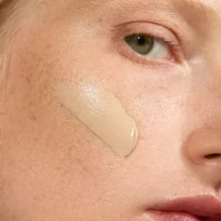 Madara Cosmétiques Fond de teint Skinonym - 30 ml