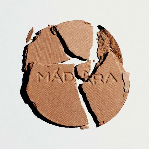 Madara Cosmétiques Poudre bronzante minérale Midsummer Soft Silk - 9 g